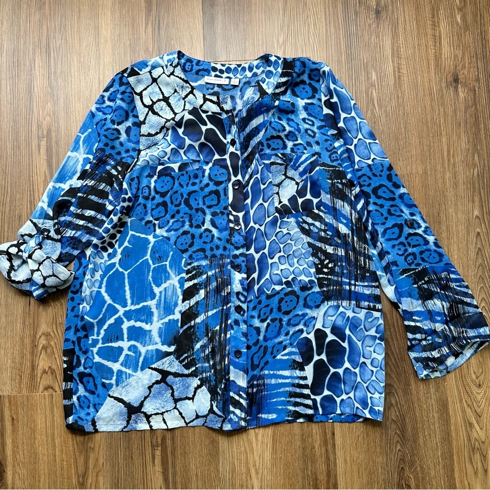 Susan Graver Roll Tab Sleeve Printed Blouse XL‎ Blue Black Button Shirt Sheer
